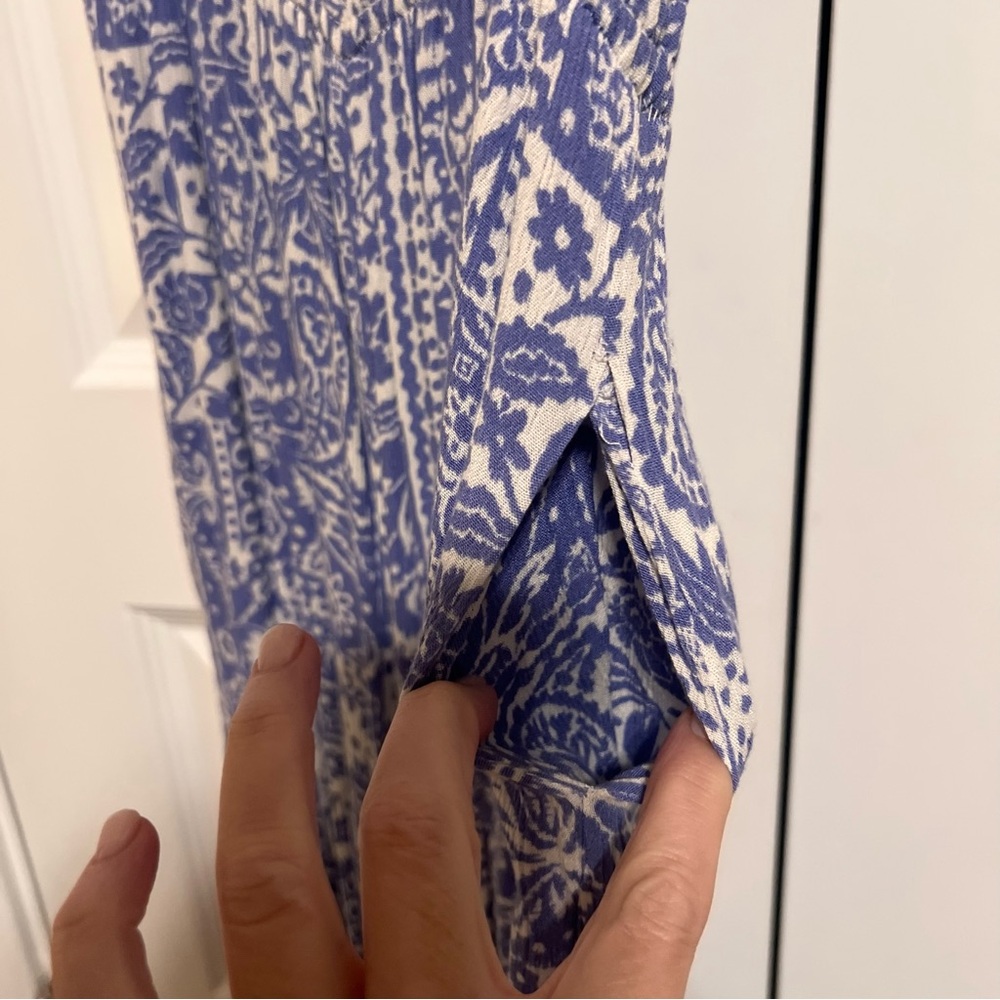 Jessica Simpson Blue and White Floral Wide Leg Jumpsuit (flawed…see description) - Picture 4 of 10
